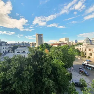  Apartament Charming Studio With View